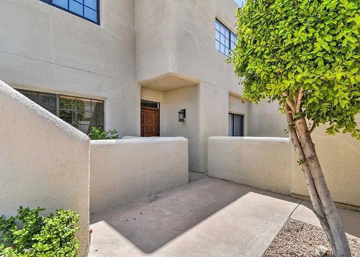 Holiday home Golf Course Views, Hot Tub Access: Home! Phoenix