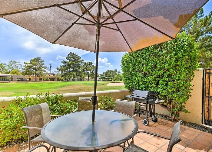 Holiday home Golf Course Views, Hot Tub Access: Home!