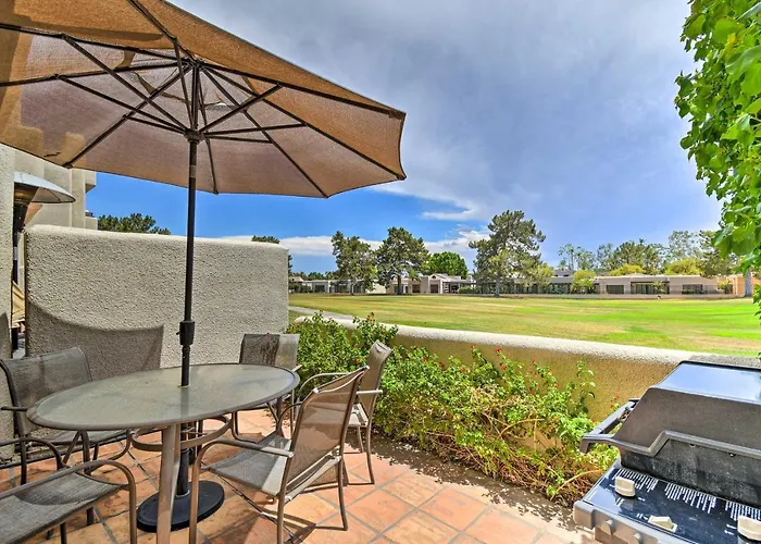 Golf Course Views, Hot Tub Access: Home!