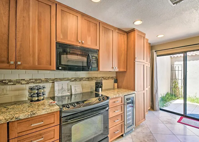Holiday home Golf Course Views, Hot Tub Access: Home! Phoenix