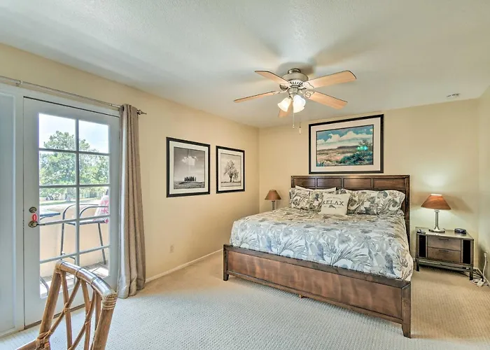 Golf Course Views, Hot Tub Access: Home! *